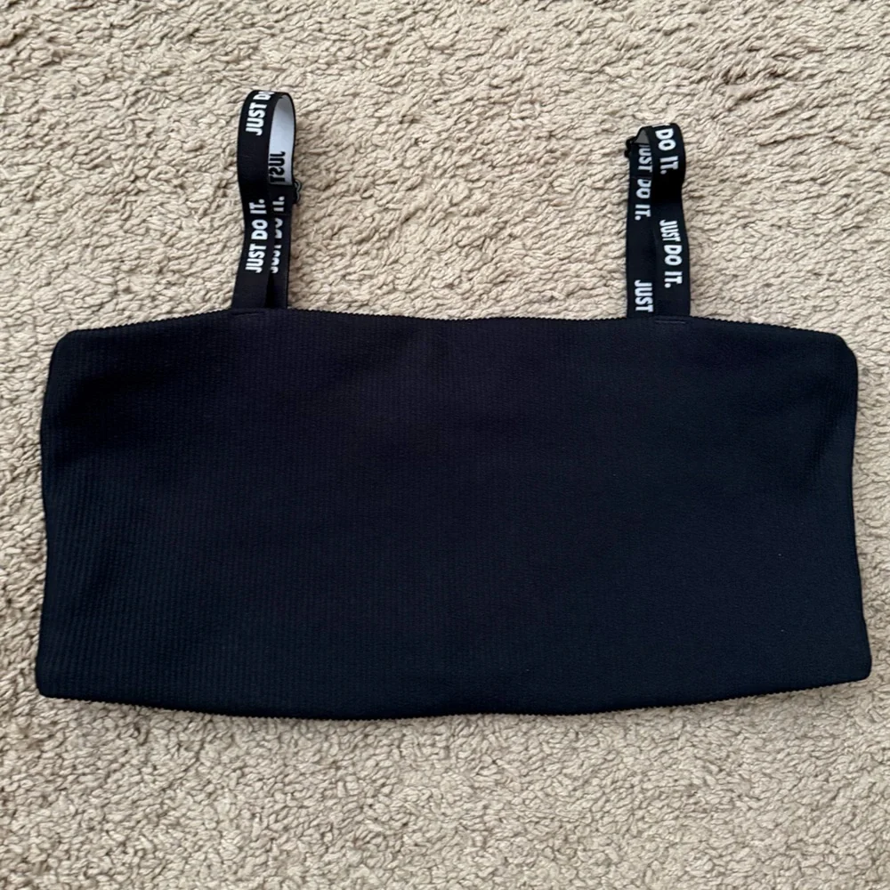 Women’s Nike Ribbed Bra - Picture 1 of 2